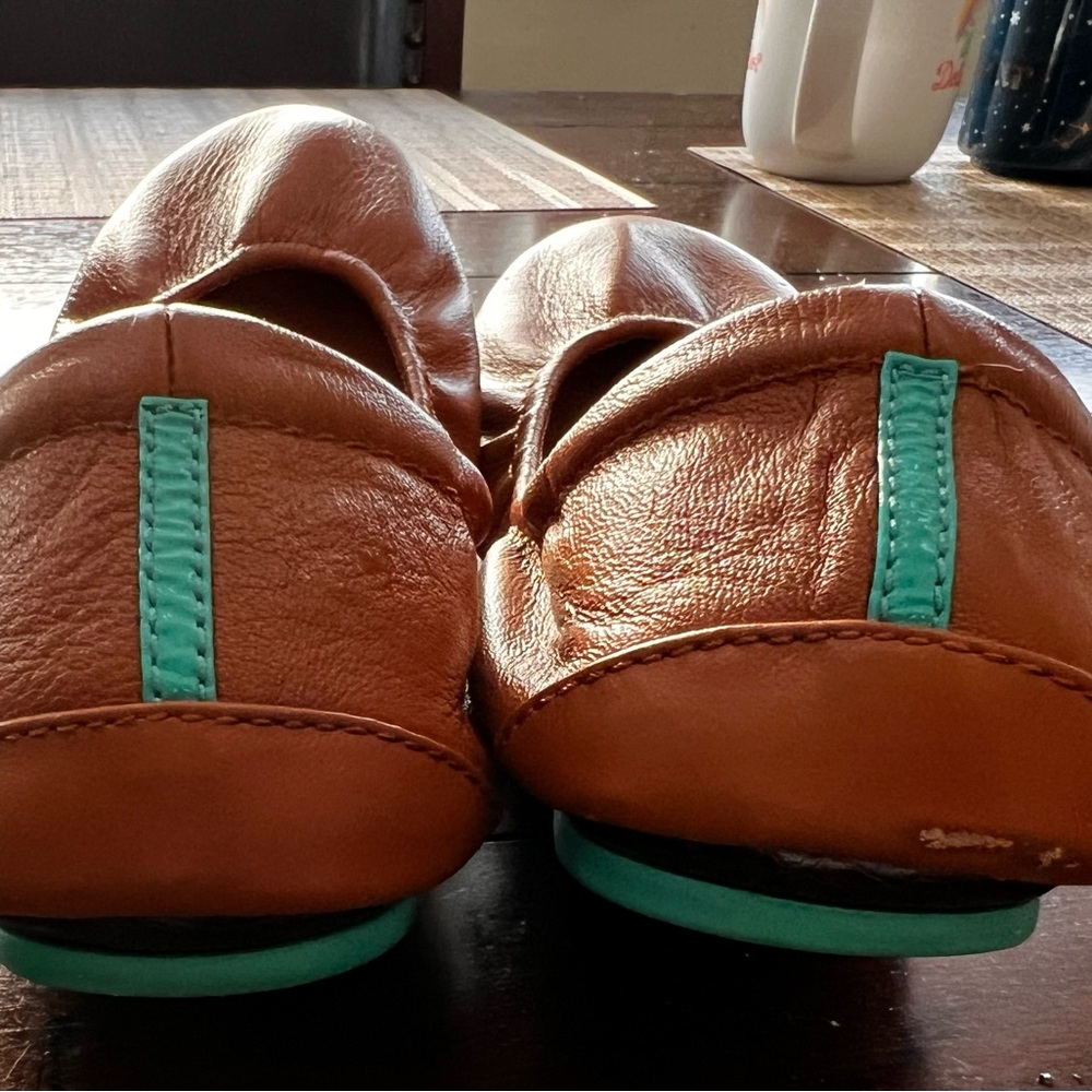 Chestnut Tieks Size 8 With Box And Both Bags Incl… - image 5